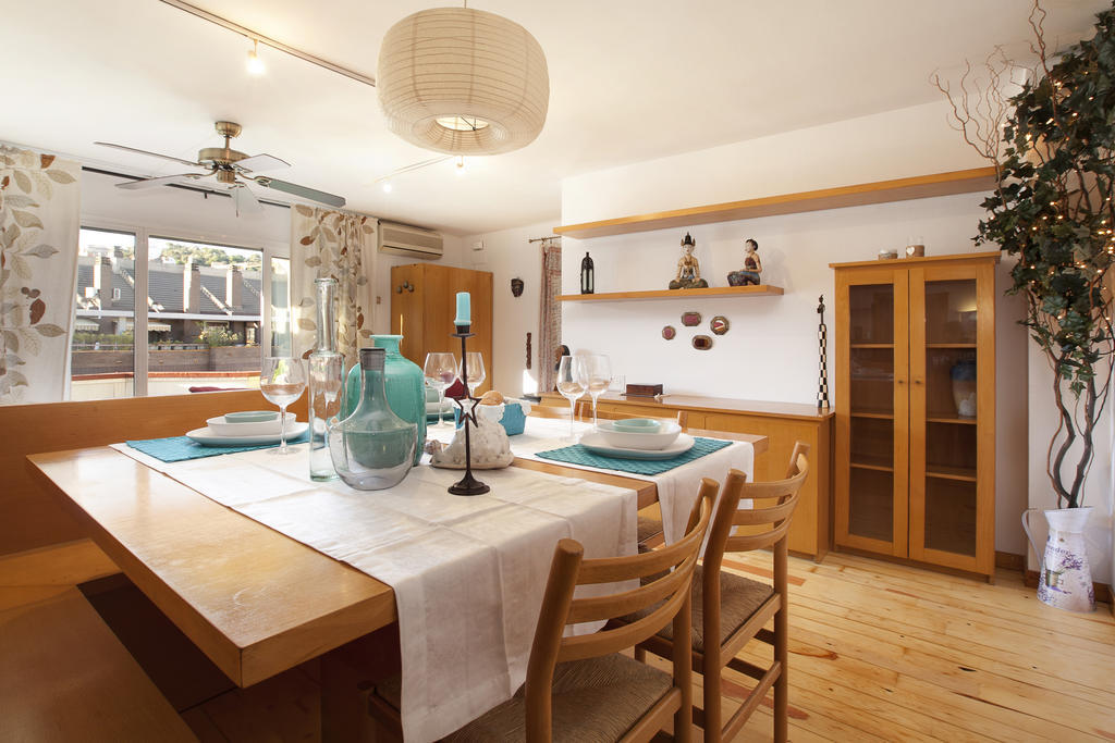 Atic Gaudi-Gracia Apartman Barcelona Kültér fotó